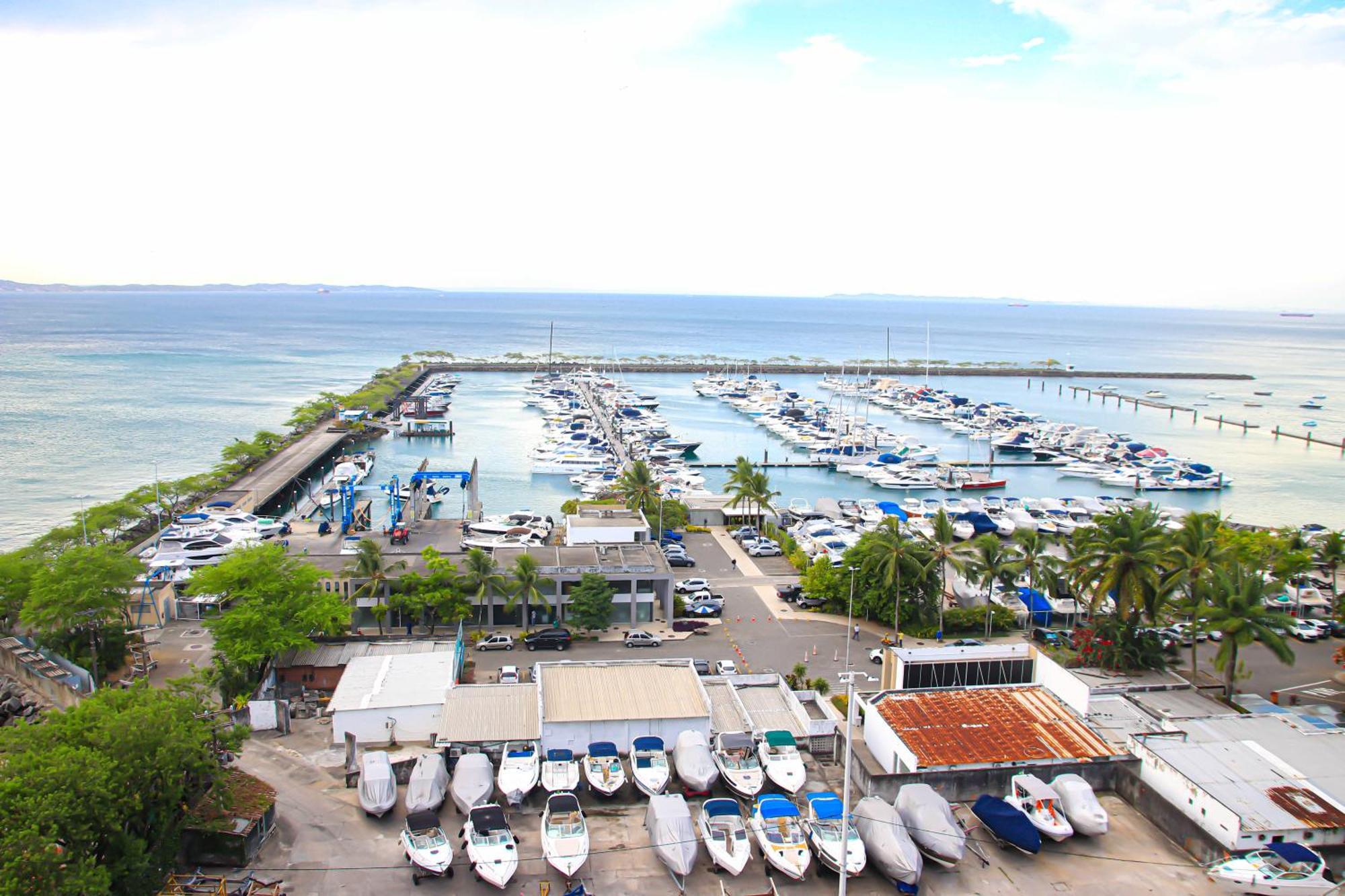 Cloc Marina Vista Mar P/ A Baia De Todos Os Santos Apartment Salvador Exterior photo